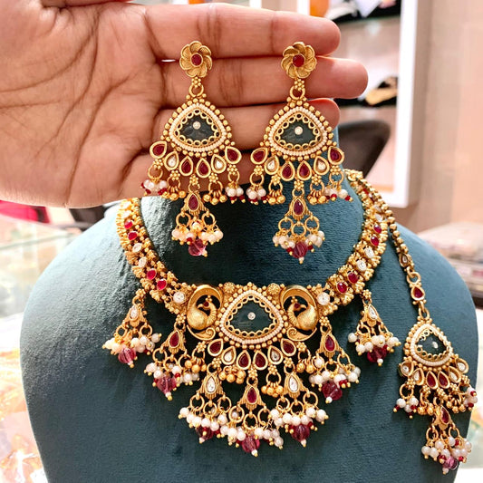 Antique Necklace Set 627625