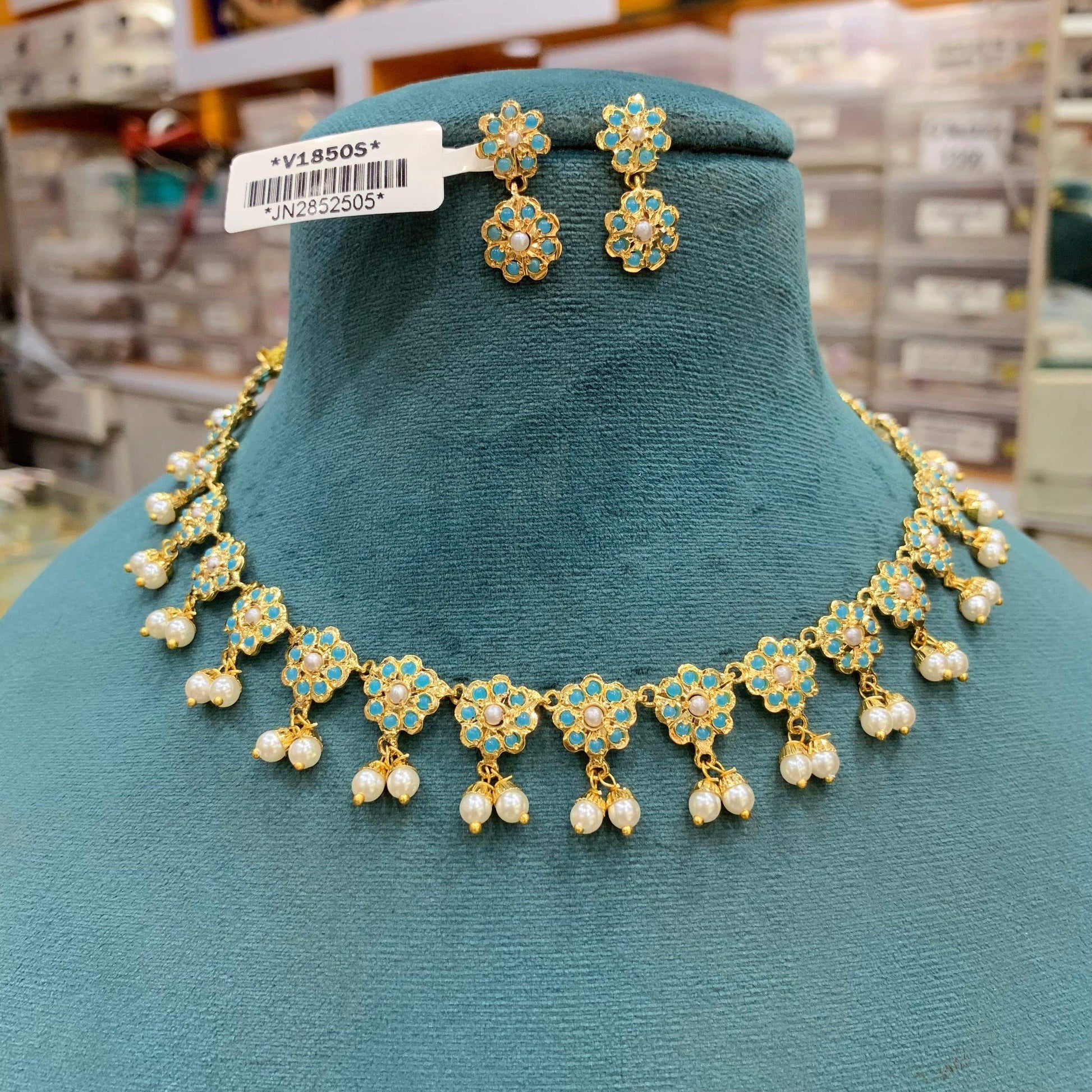 Jadau Necklace Set 947391 - Vijay & Sons