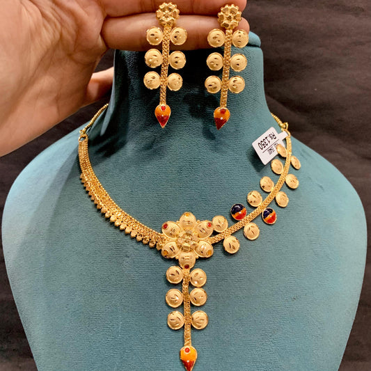 Kundan Necklace Set 526625