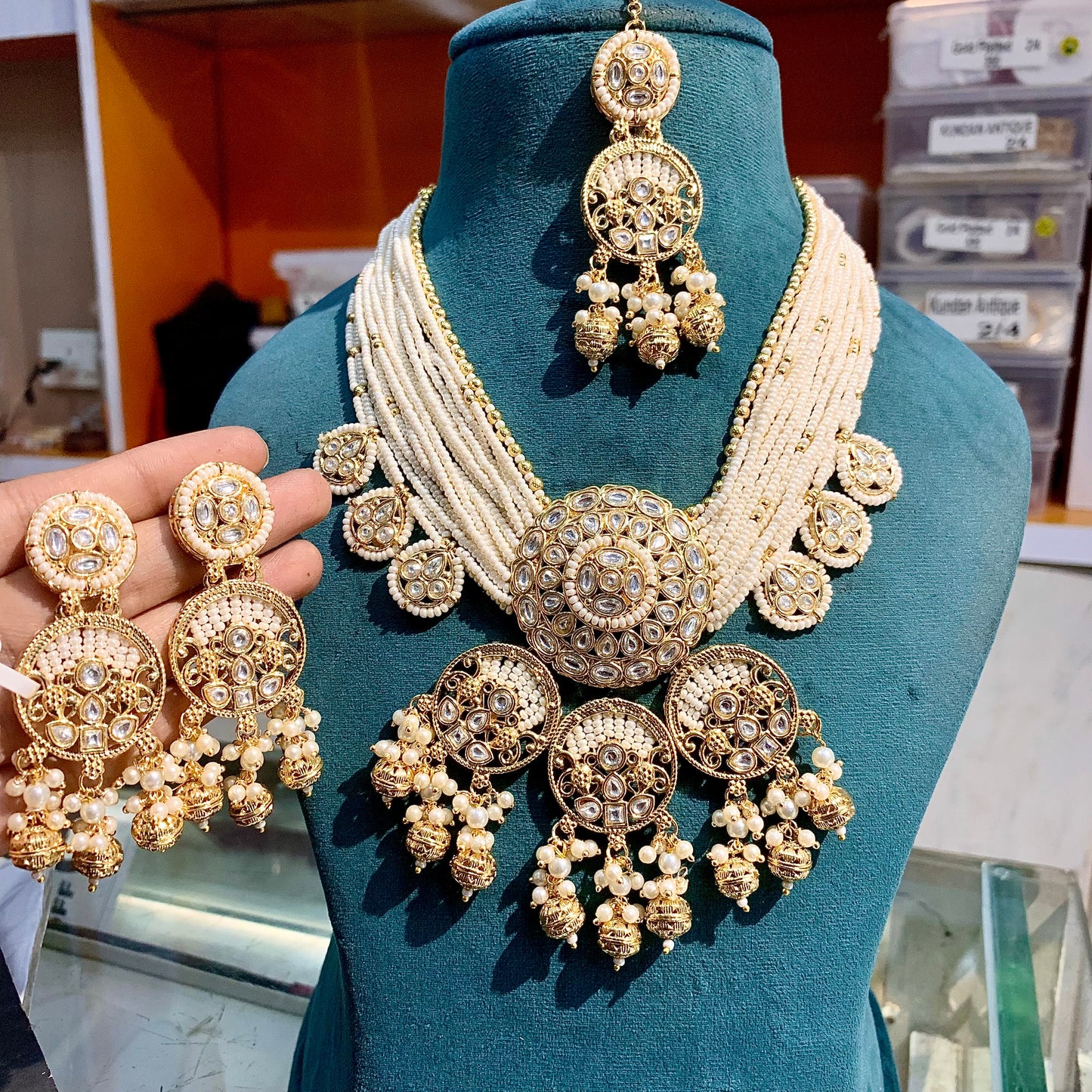 Kundan Necklace Set 9626074