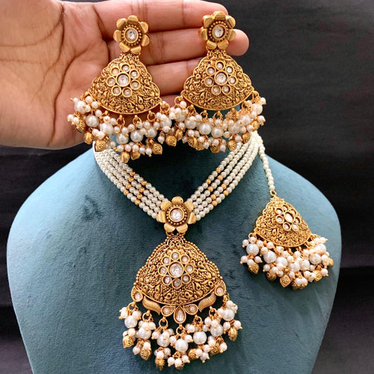 Antique Necklace Set 6246263