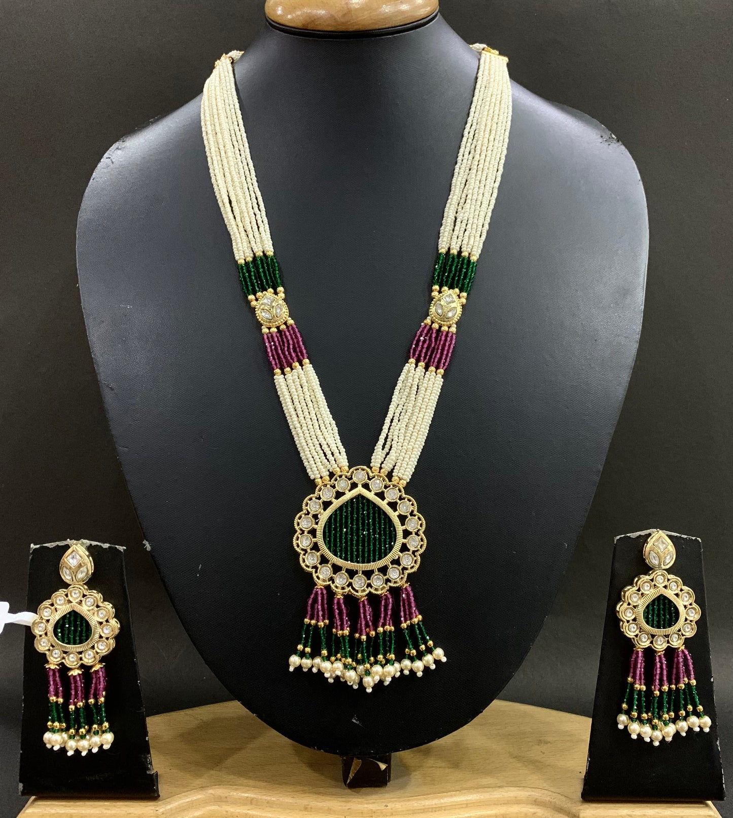 Kundan Necklace Sets 5687548
