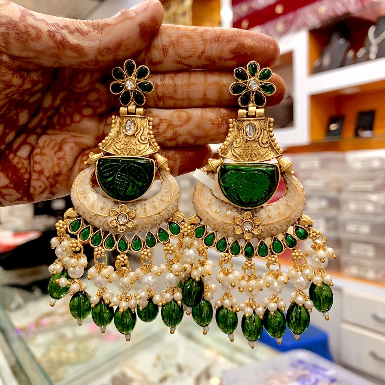 Antique earrings 46776
