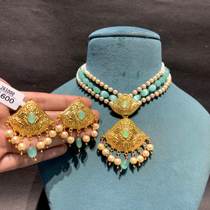 Gold Forming Necklace Set 514665