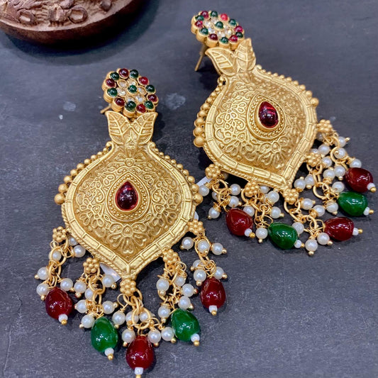 Antique earrings 7547