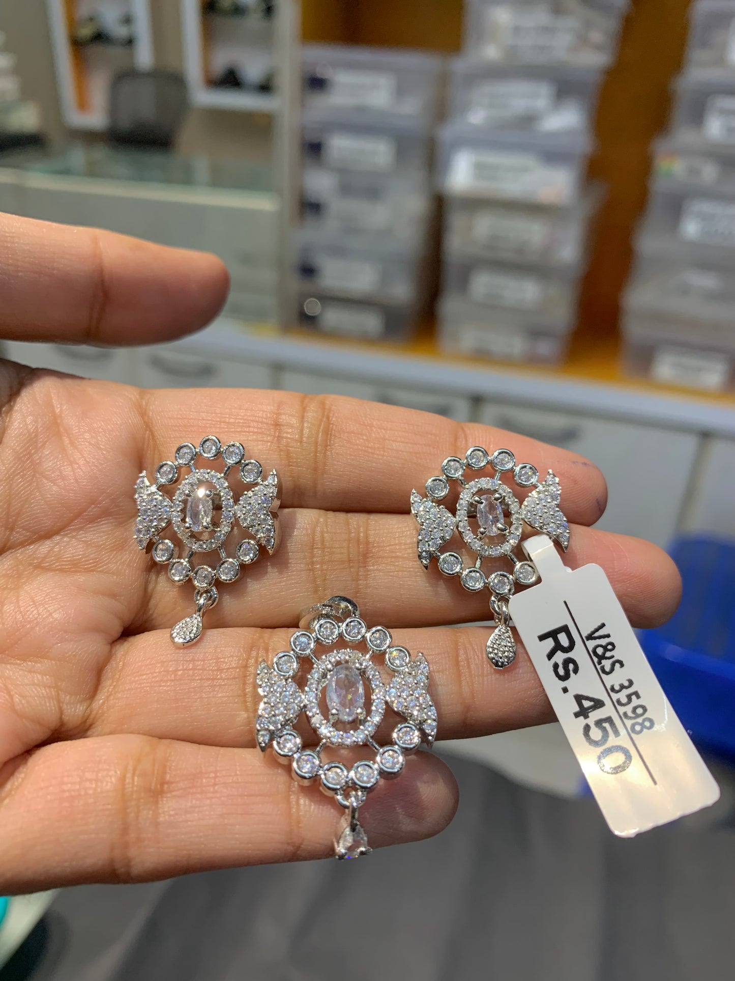 Zircon Pendant set 43257