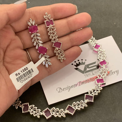 Diamond necklace set 358884