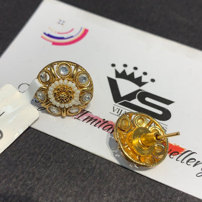 Antique Earrings 5734515