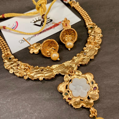 Antique Necklace Set 43683