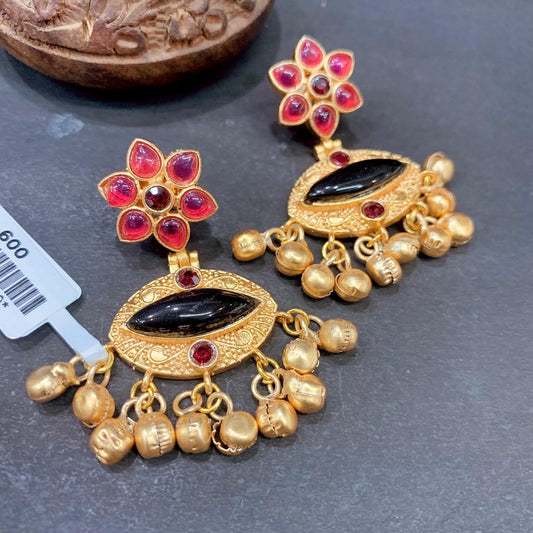 Antique earrings 2630