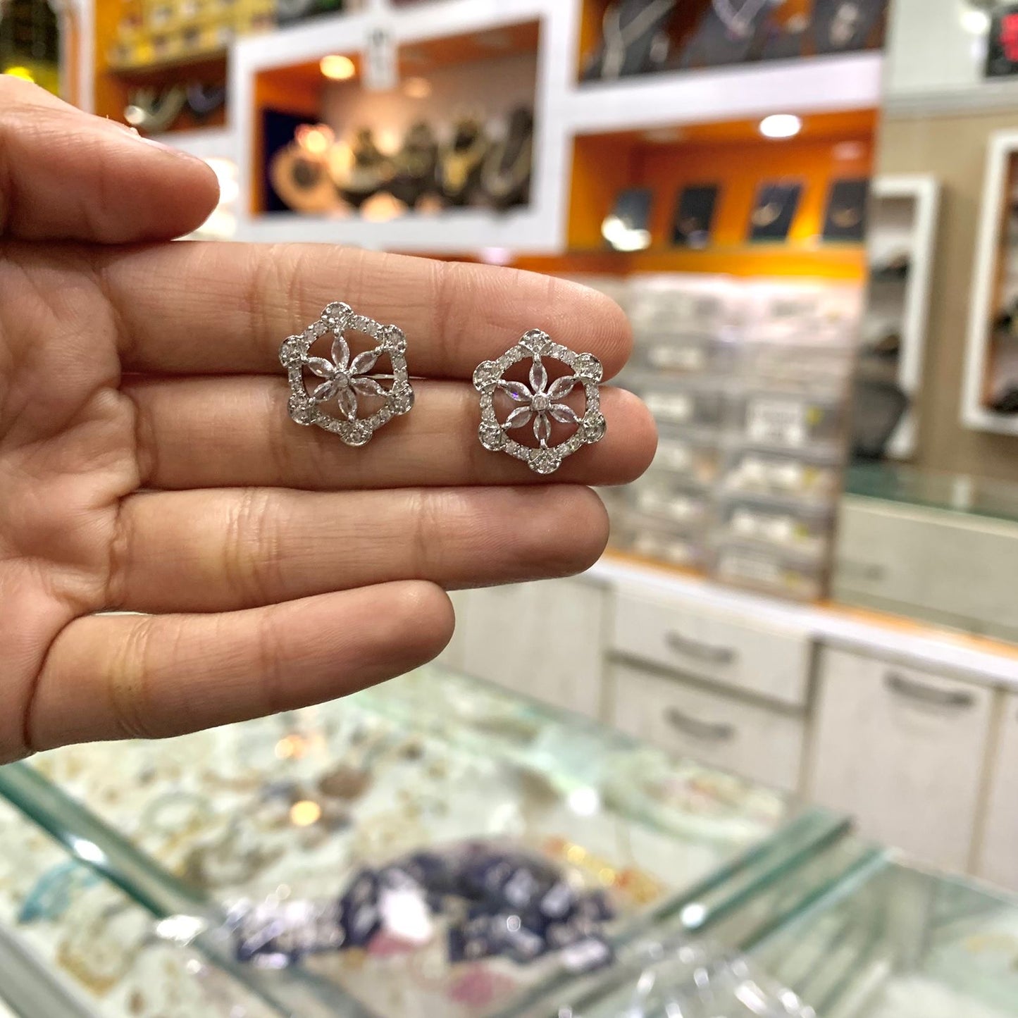 Diamond Earrings 3676563