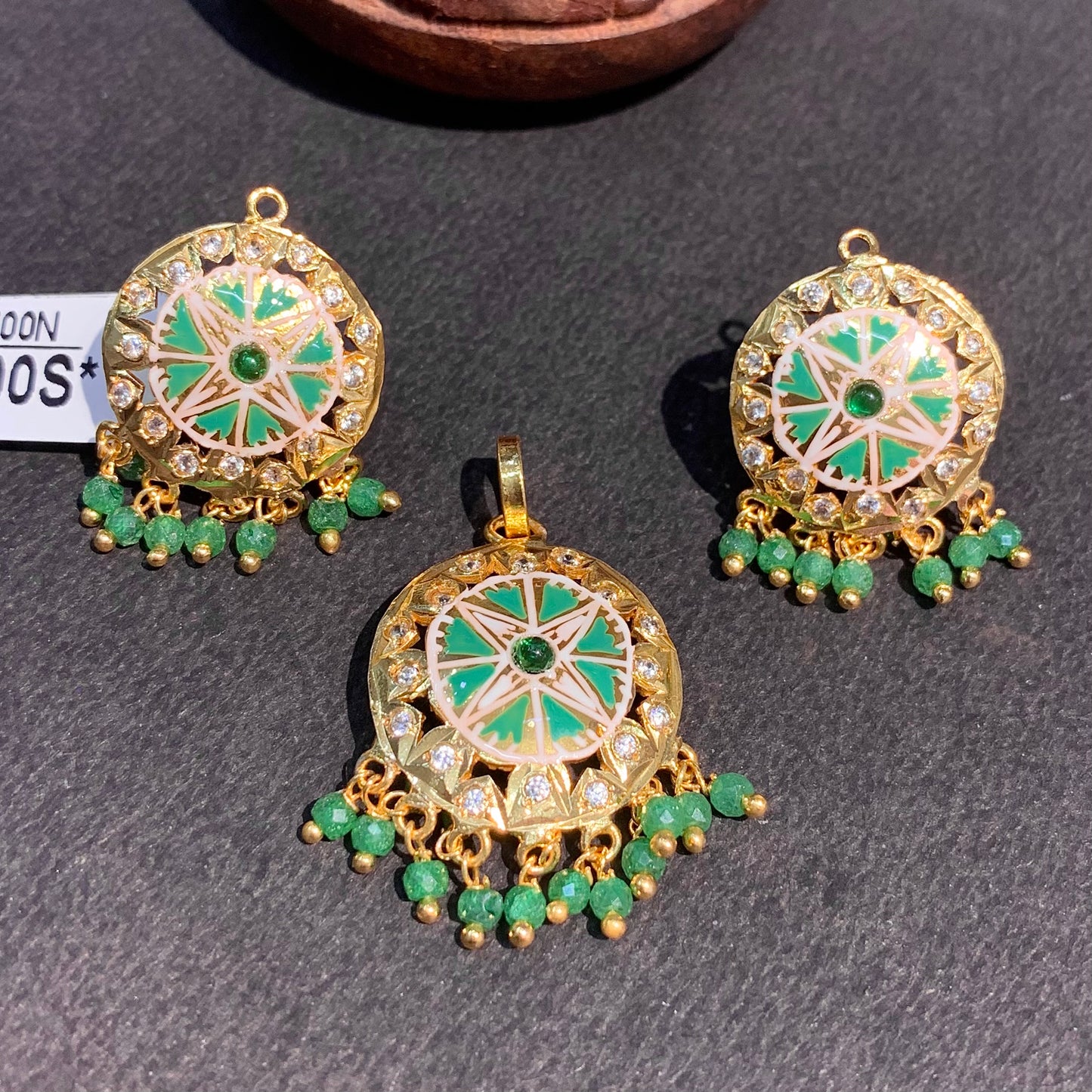Jadau Pendant Set 44678766