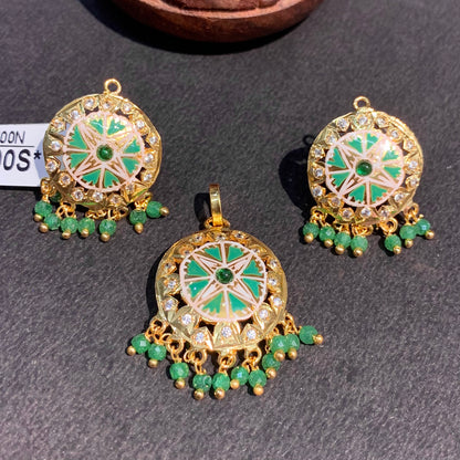 Jadau Pendant Set 44678766