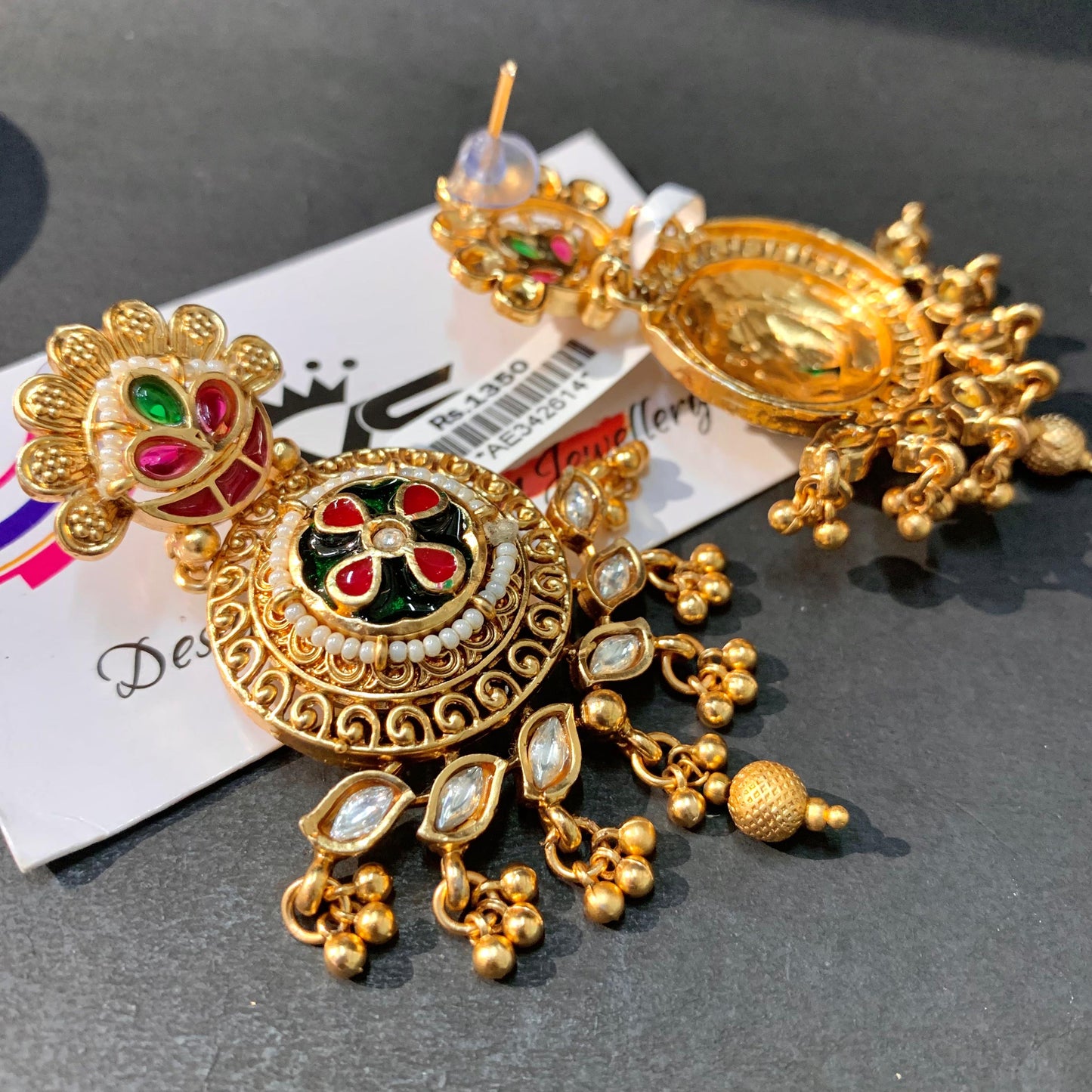 Antique Earrings 4367336