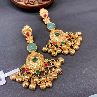 Antique earrings 4379