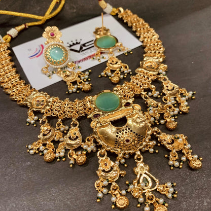 Antique Necklace Set 3554345