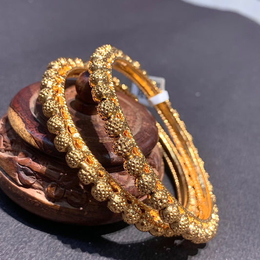 Antique Bangles 650393