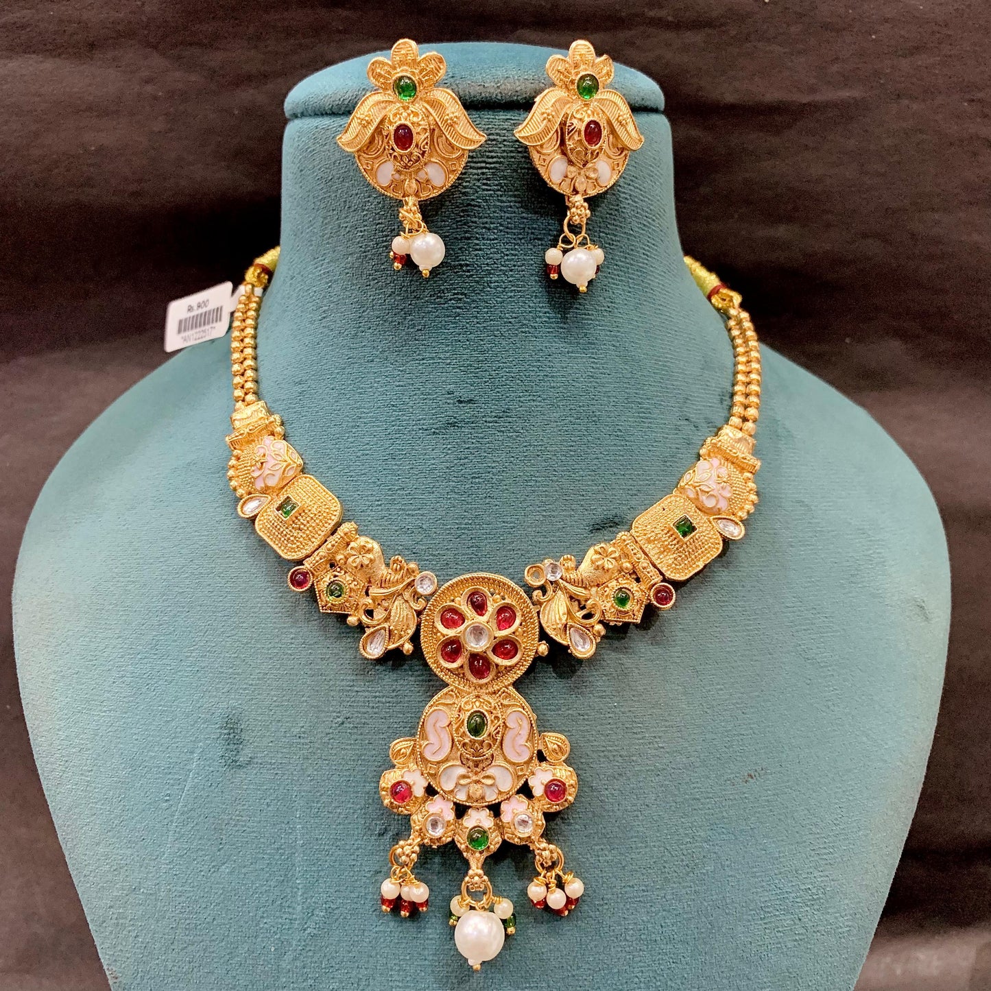Antique Necklace Set 9373