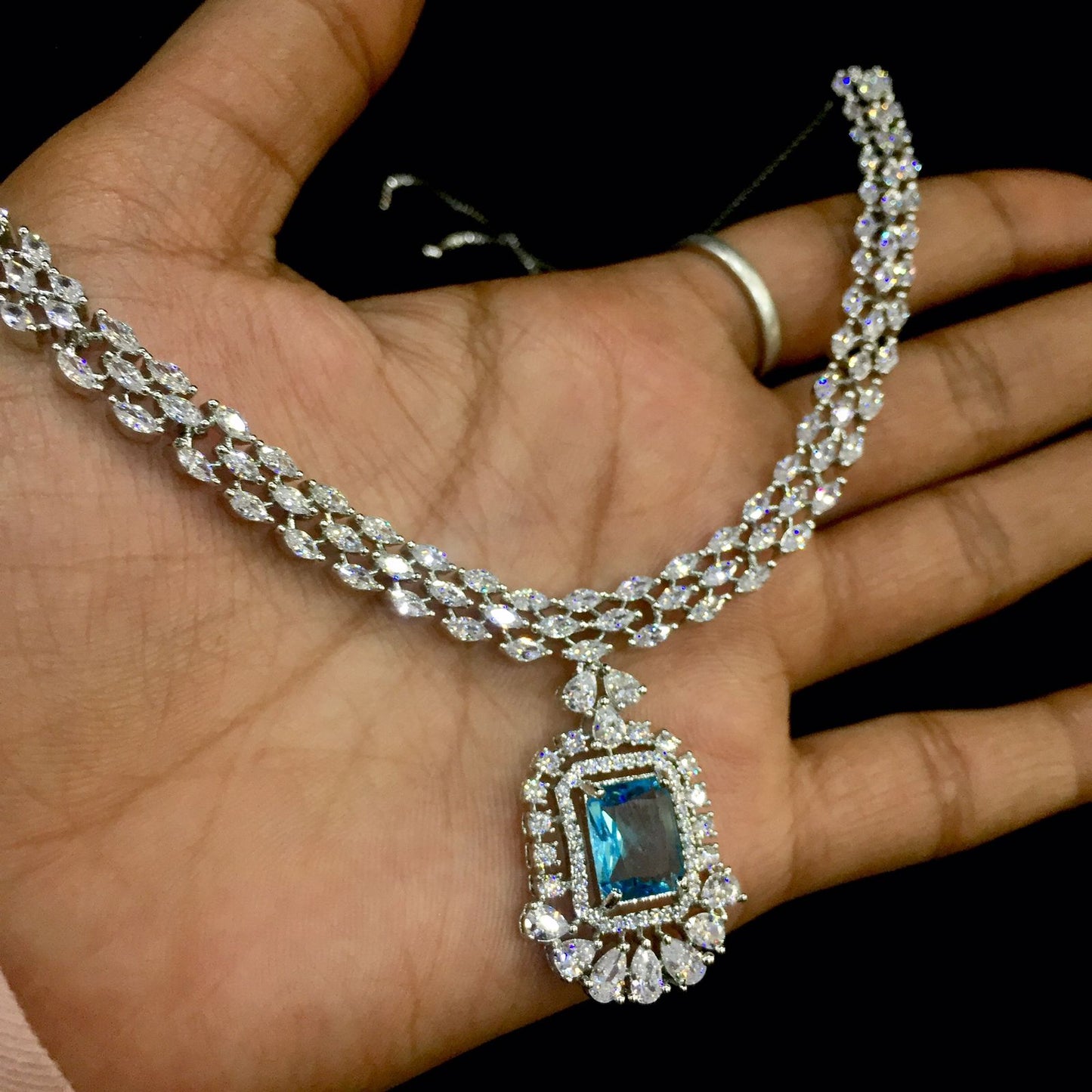 Diamond necklace sets 8965