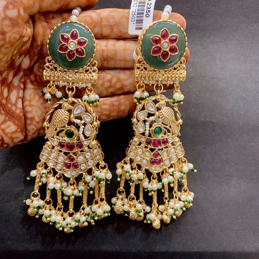 Kundan earrings 5268