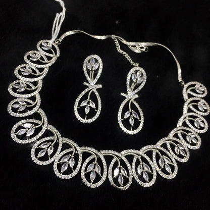 Diamond necklace 165494