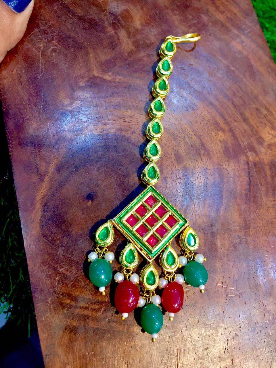 Kundan Maang Tikka 274618 - Vijay & Sons