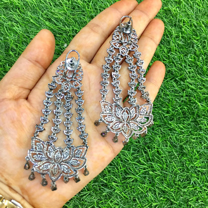 Diamond earrings 45654