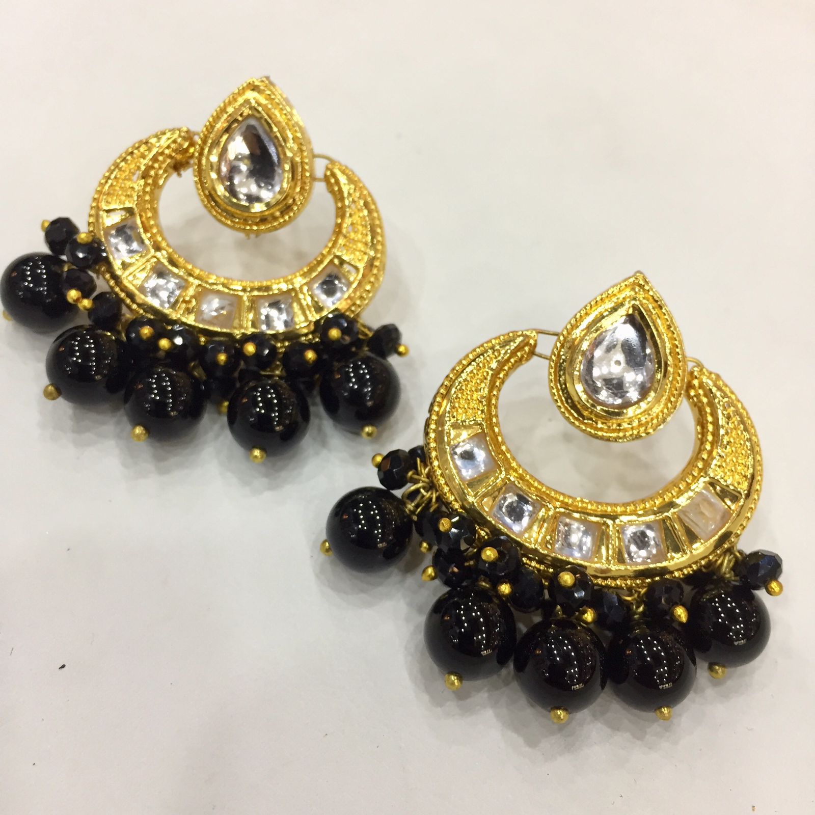 Buy Beautiful Kundan Earrings&tika Indian Style Forehead Mangtika Broad  Party Earrings Black Kundan Woman Earrings Traditional Earrings Online in  India - Etsy