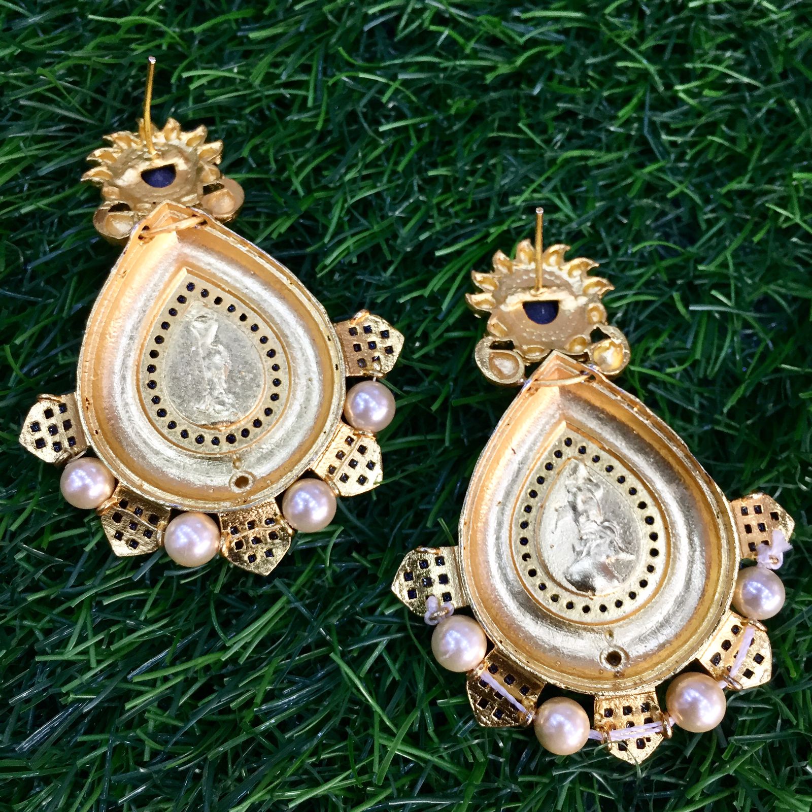 Antique earrings 22356 - Vijay & Sons