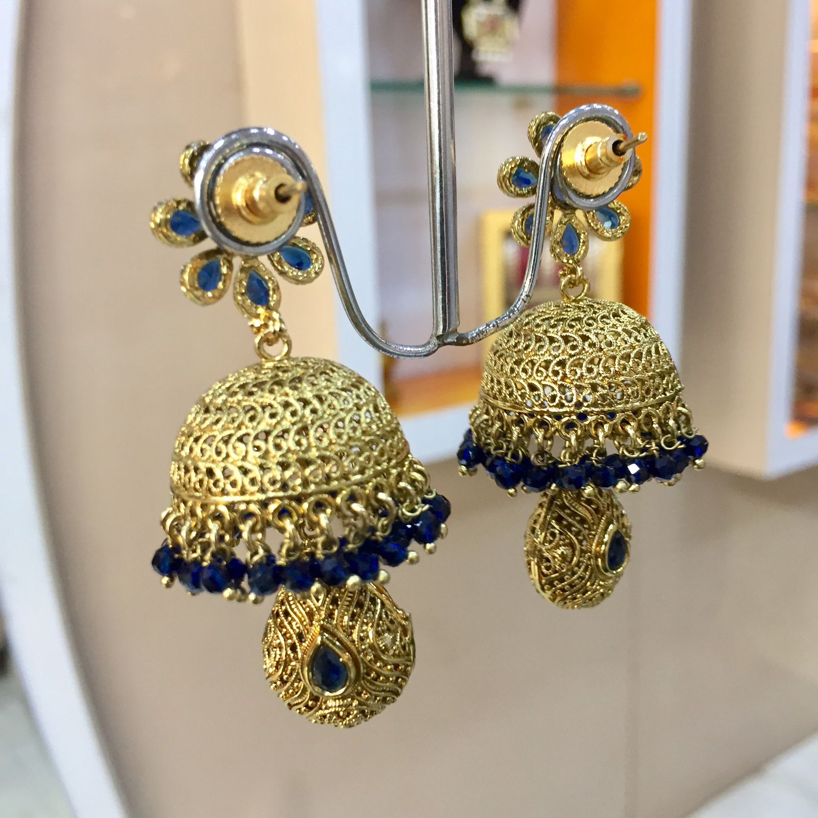 Shop Antique Golden Jhumka Earrings | Jhumka Earrings | The Fine World –  The Fineworld