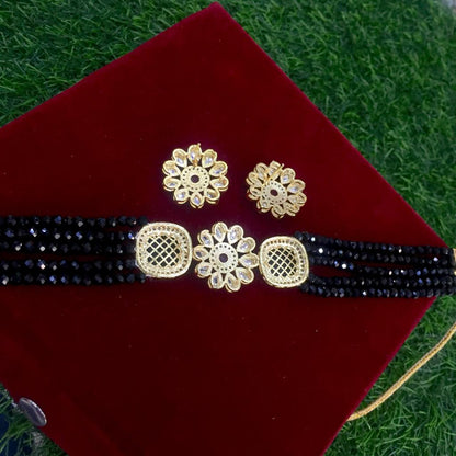 Kundan necklace set 47786356