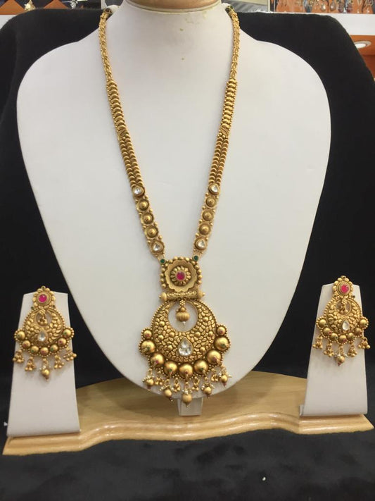 Antique Necklace Sets 367642