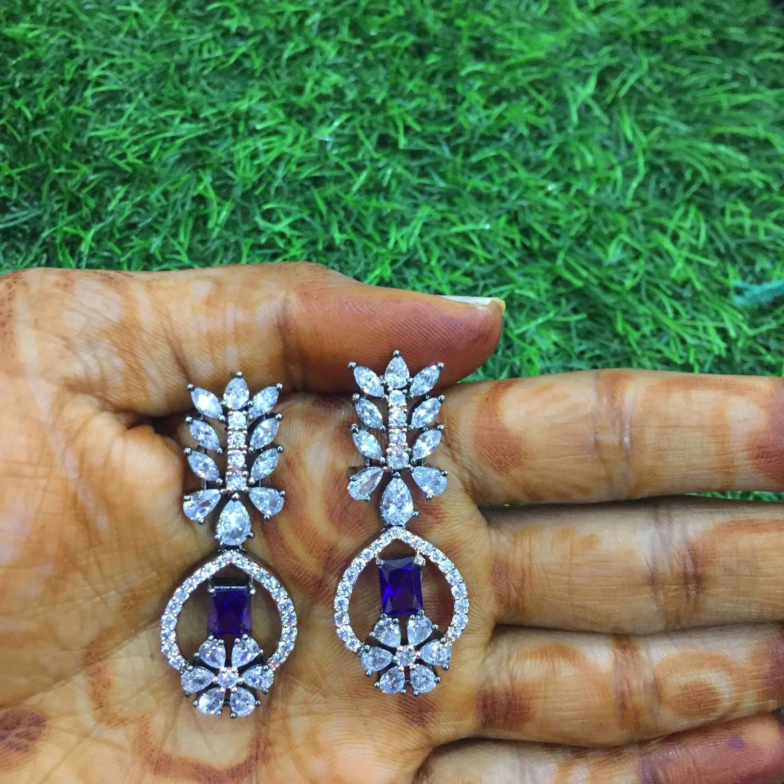 Elegant Silver American Diamond Earrings - Art Jewelry Women Accessories |  World Art Community