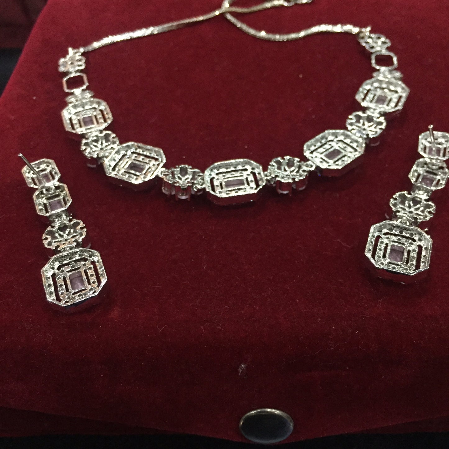 Diamond necklace 4565478