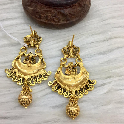 Antique earrings 357803