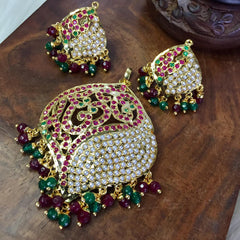 Jadau Pendant Sets
