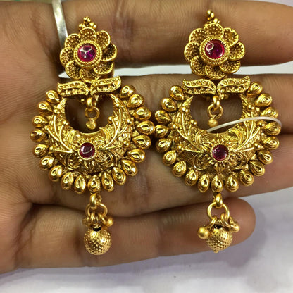 Antique earrings 8566
