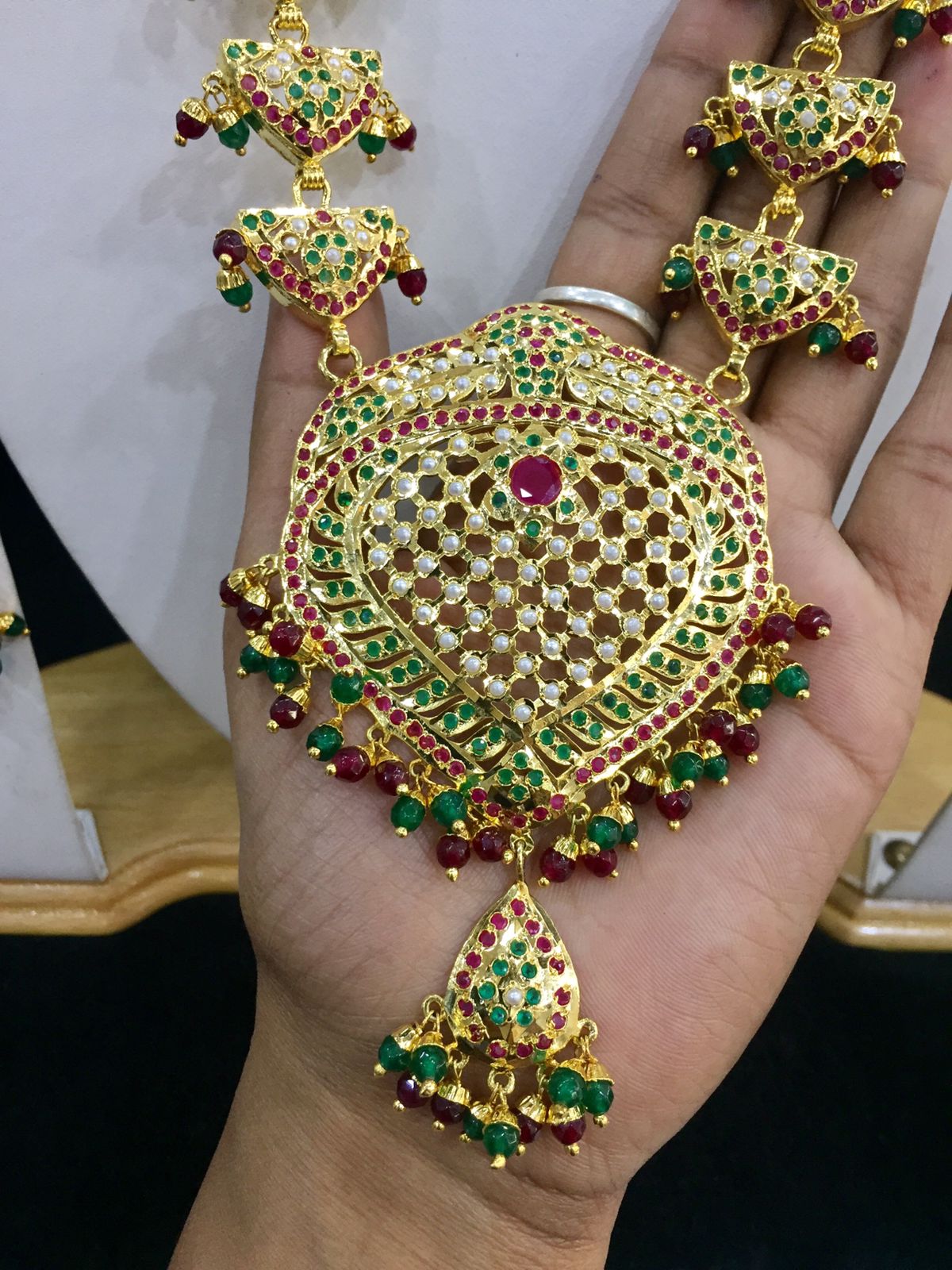 Gold jadau rani on sale haar